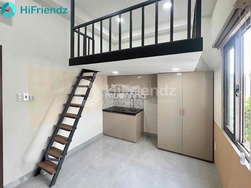 Duplex cửa sổ trời – thang máy