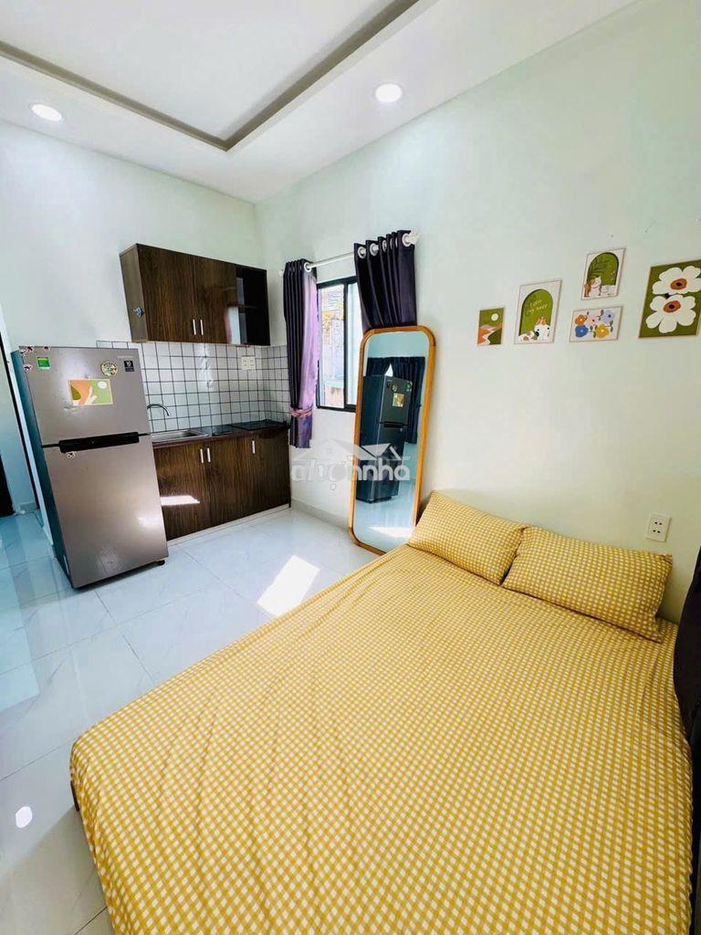 Phòng đẹp ban công, trung tâm, máy giặt riêng - 2