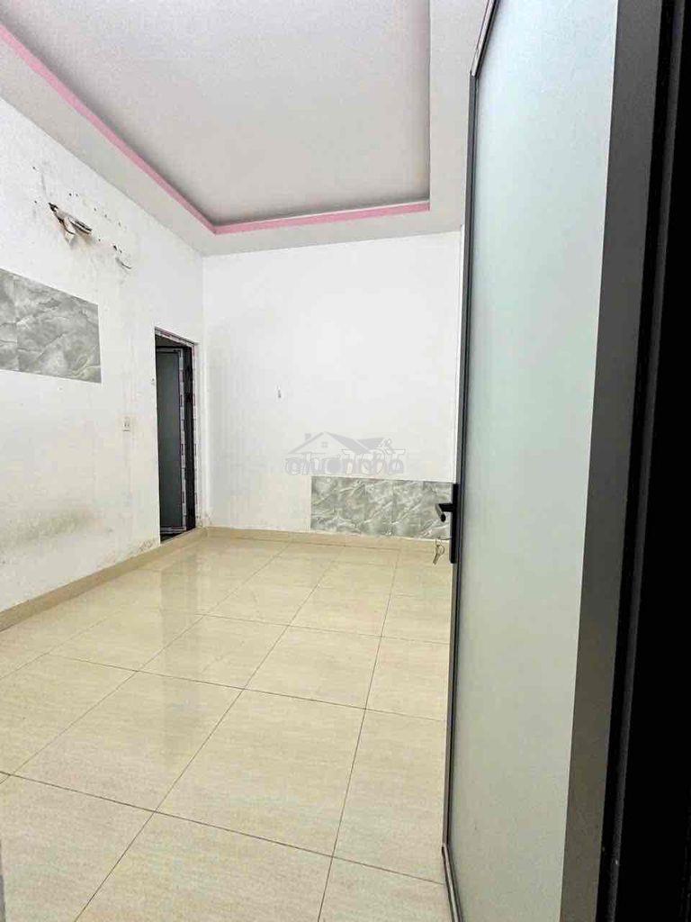 Nhà lầu trệt an phú,dt 81m2 : nhà 2p sân xe hơi,đường 7m - 4