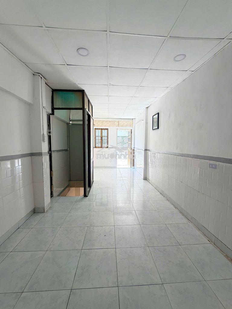 Bán nhà hẻm thông hai bà trưng gần chợ tân định ( xd 27m2) 3 tầng - 4