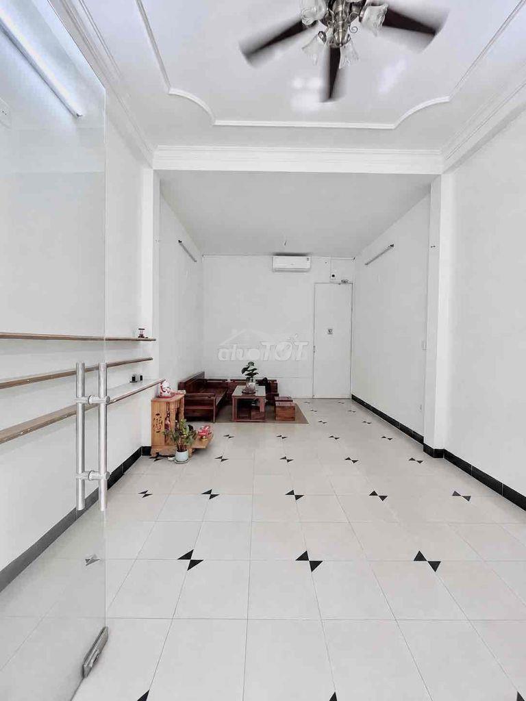 Cho thuê mbkd tầng trệt 39 lê lợi - Ảnh 3