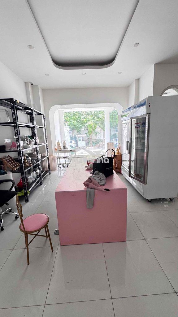 Mặt bằng văn phòng quận 7 cho thuê - 4