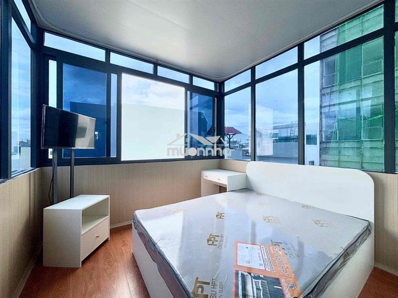 Căn hộ view kính tách bếp có thang máy fullnt cao cấp giáp quận 1