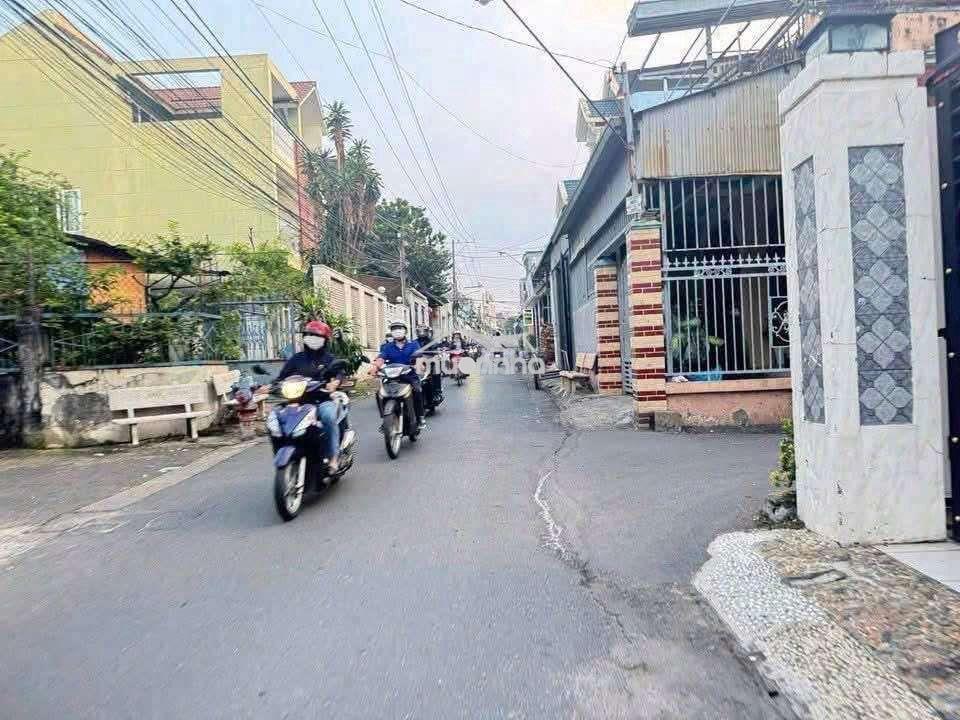 Bán lô đất biệt thự mặt tiền kinh doanh buôn bán tách được hai lô - 2