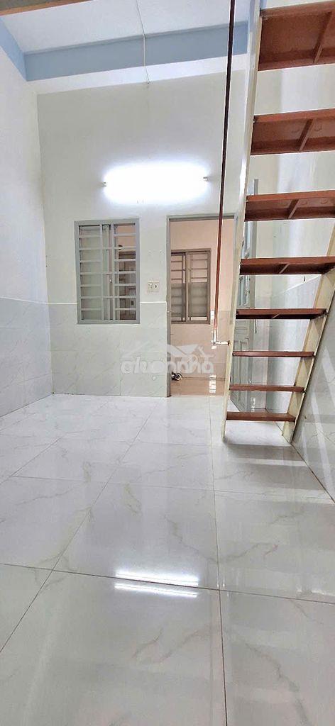 Phòng trọ có gác giá rẻ ở đoàn hồng phước - cách vhu 1500m - 2