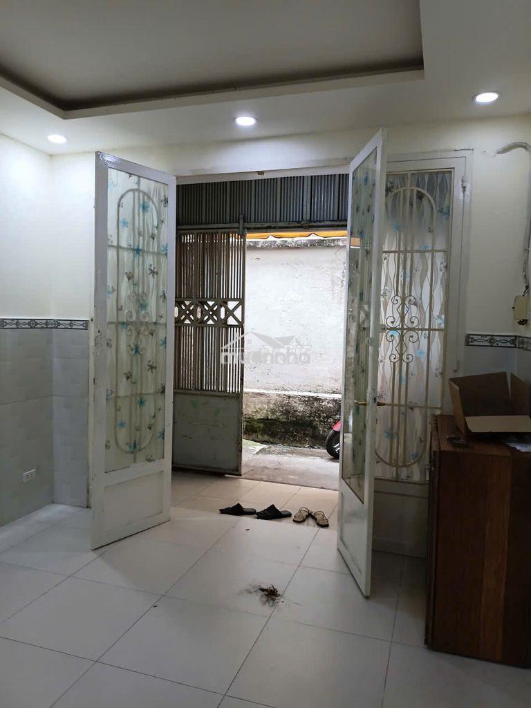 Cho thuê nhà trung tâm quận 10