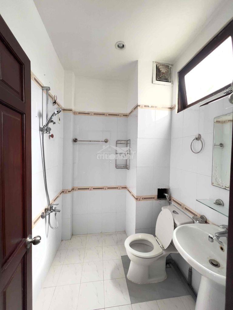 Chính chủ cho thuê phòng đủ nội thất cửa sổ thoáng quận 7 - Ảnh 4
