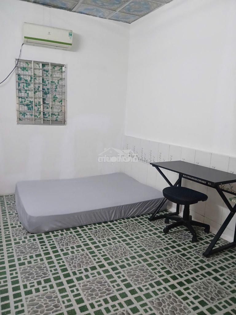 Phòng trọ full nội thất 2tr8 - 2