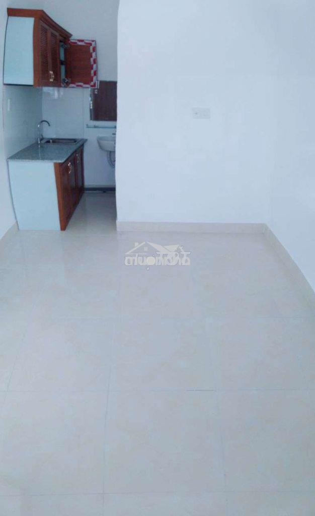 Cho thuê phòng ban công ngay aeon tân phú , giờ giấc tự do - 2