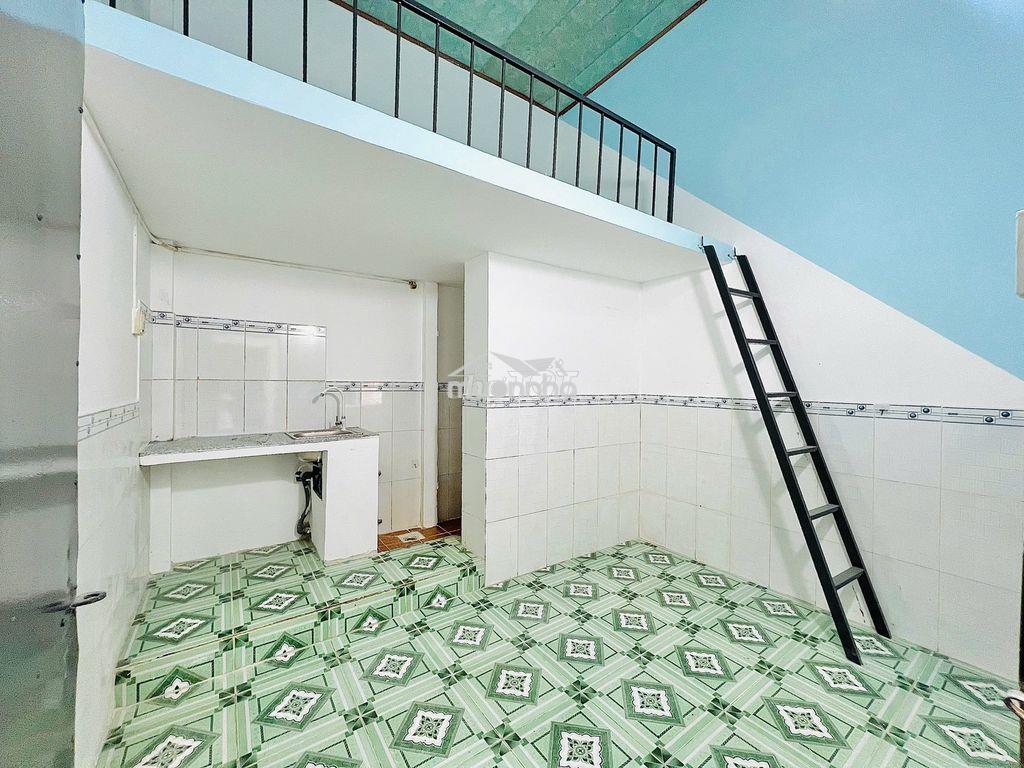 Phòng mới, chính chủ giờ giấc tự do thoải mái gần đại học ngân hàng - 2