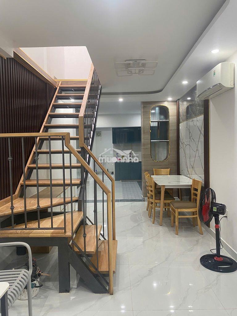 Cho thuê nhà nguyên căn hẻm 185/... nguyễn văn cừ q.5, dt : 80m2 2pn