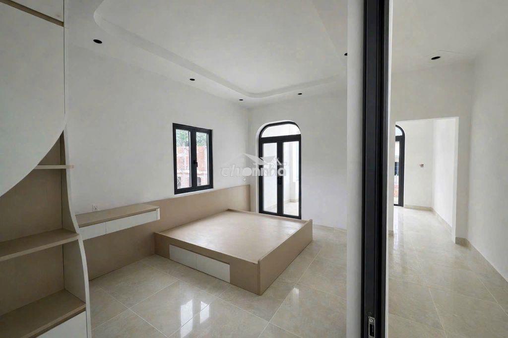 Bán nhà 1 trệt 1 lầu ngay chợ tân hiệp tân uyên - 4