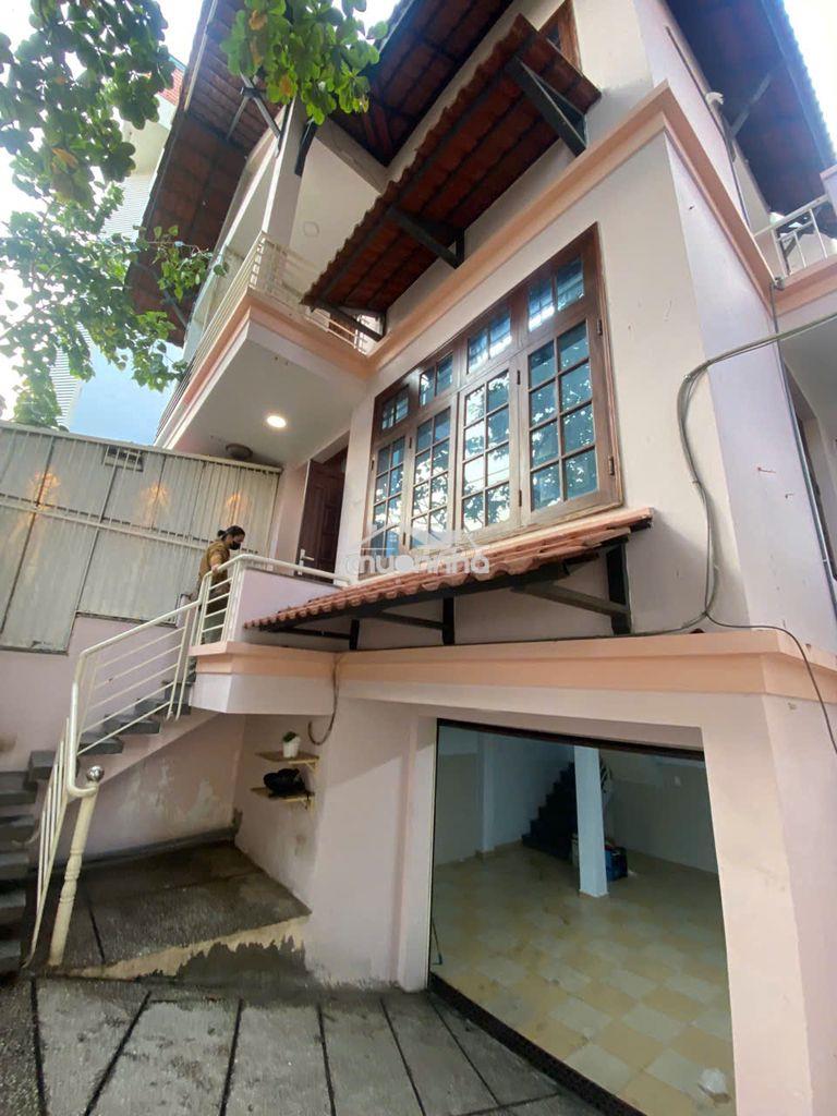 Cho thuê nguyên căn 24/1 hoàng dư khương. dt: 7 x 20m, hầm, 2 lầu, st. - 4