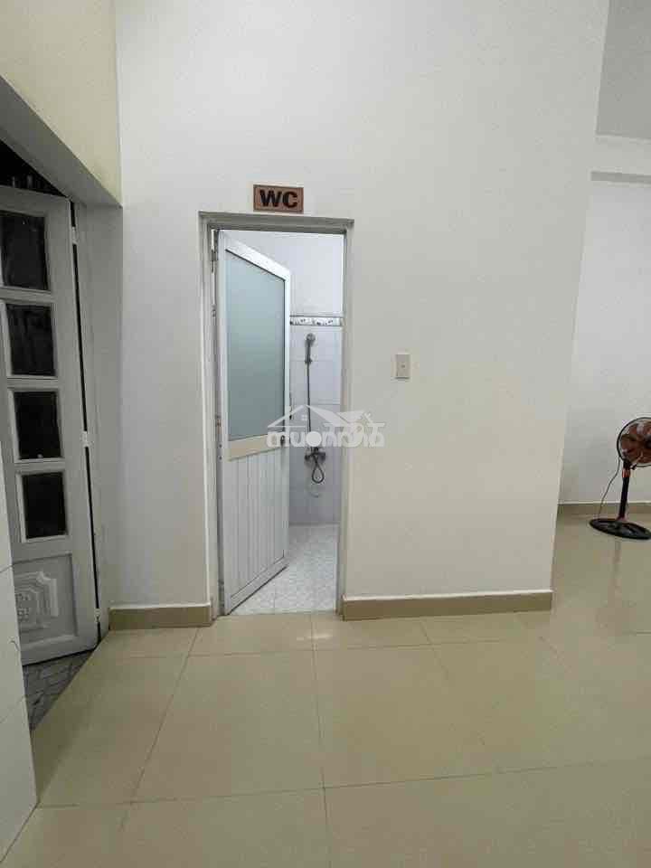 - Cho thuê nhà mới len keng ,3 lầu 400m ( q9) - mặt tiền khu tái định - Ảnh 3