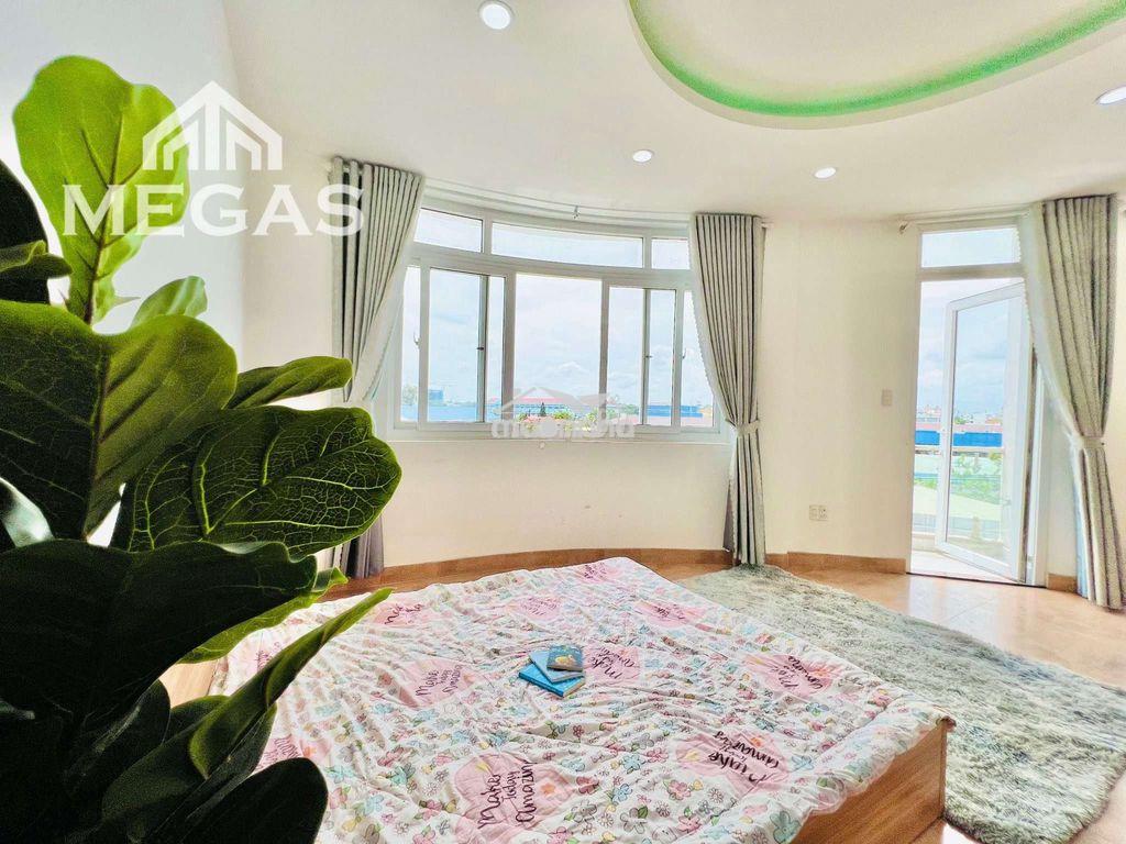 Phòng rộng đầy đủ nội thất  - Ảnh 3