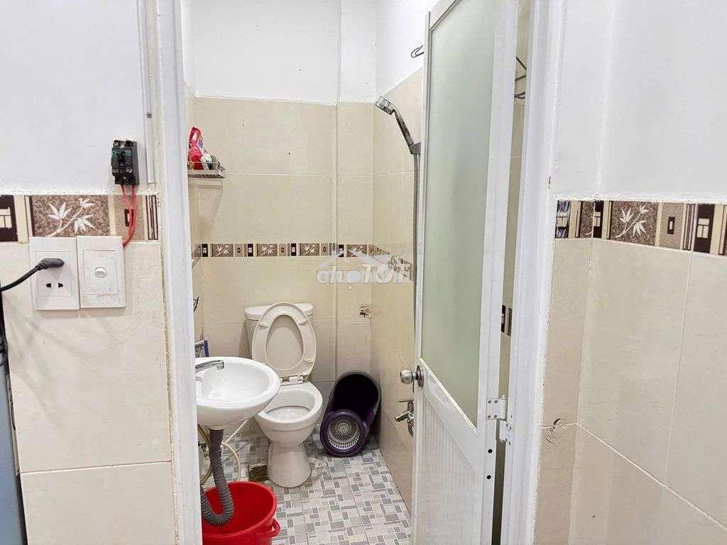 Nhà 1 trệt 1 lầu 4x11m 2 phòng 2 wc hẻm 376 nguyễn đình chiểu - 2