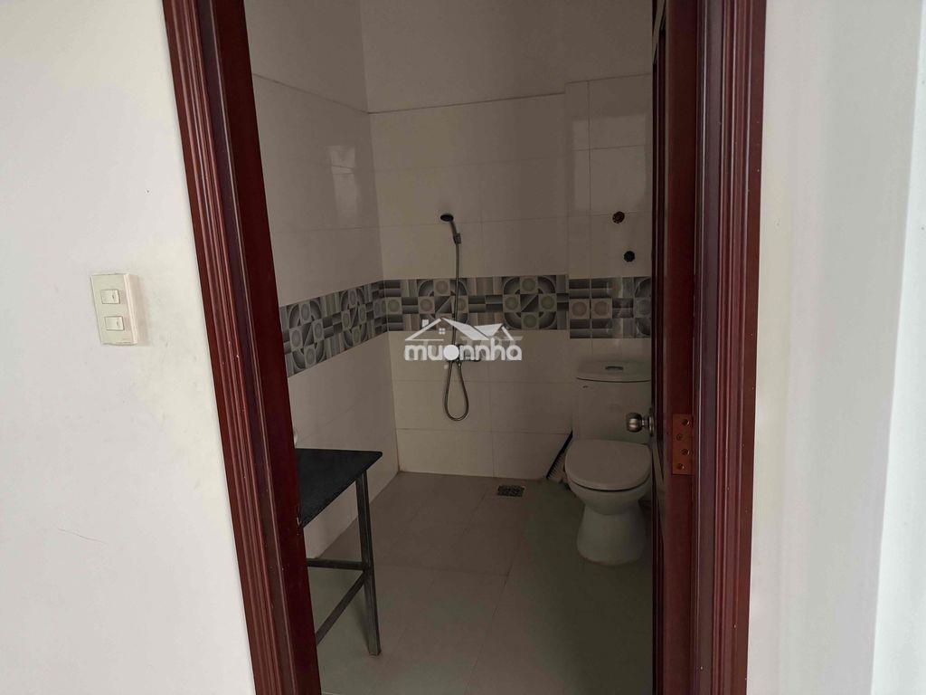 Thuê phòng có ban công kdc vĩnh lộc chung chủ - Ảnh 3