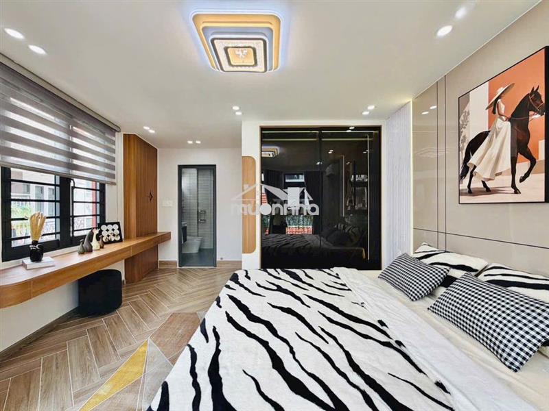Nhà đẹp bình lợi. dt 4x18m.trệt 2 lầu st hẻm thông 12m