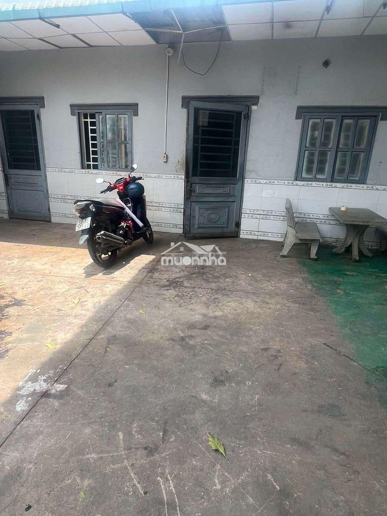 Xưởng phú an bến cát 2000m giá 30 triệu