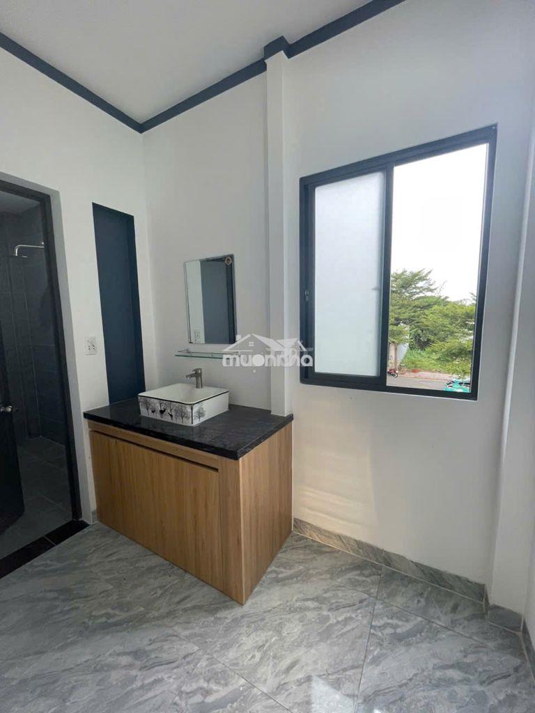 Kẹt tiền bán gấp căn nhà mới xây trệt lầu sát chợ kcn,trường - 4