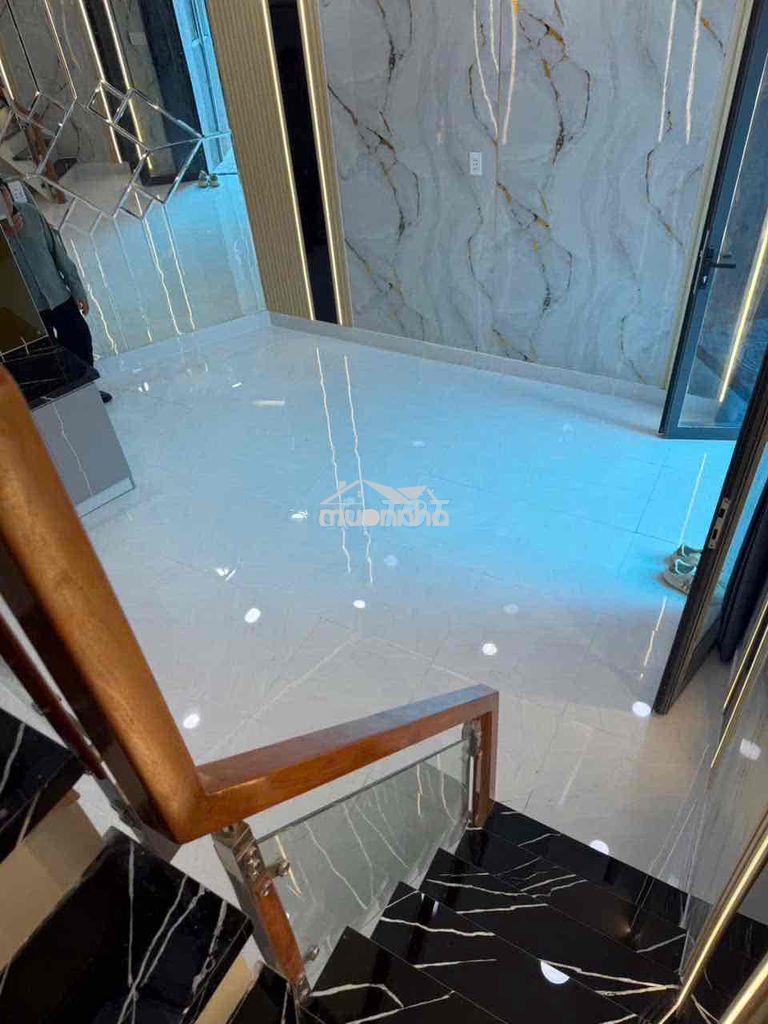 Cho thuê nhà nguyên căn hẻm 391 huỳnh tấn phát q7.dt 3,3x13 1lầu 40m2 - 2