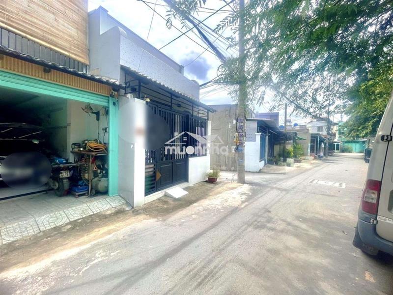 Bán nhà 2 tầng 33.5m2 hẻm xe hơi đặng thúc vịnh hóc môn