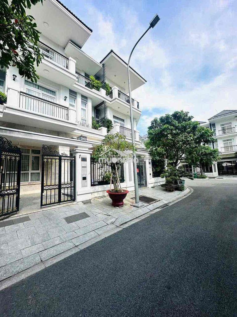🏡 Cho thuê biệt thự green star – the peak garden villa q7