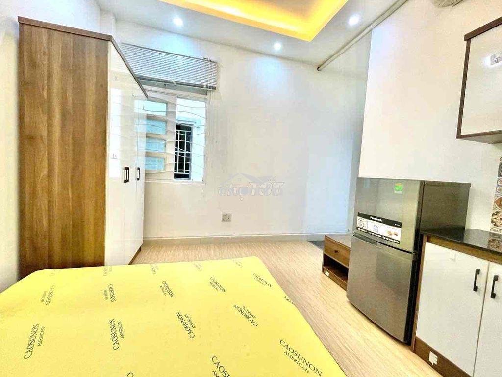 Chdv cửa sổ full nội thất - 2