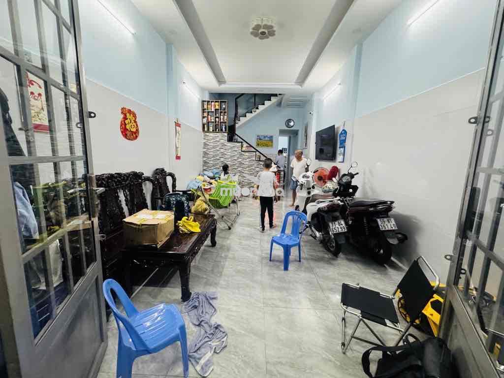 Nhà mặt tiền đường số võ văn kiệt - kdc nam long -xe hơi ngủ nhà 90m2 - 2