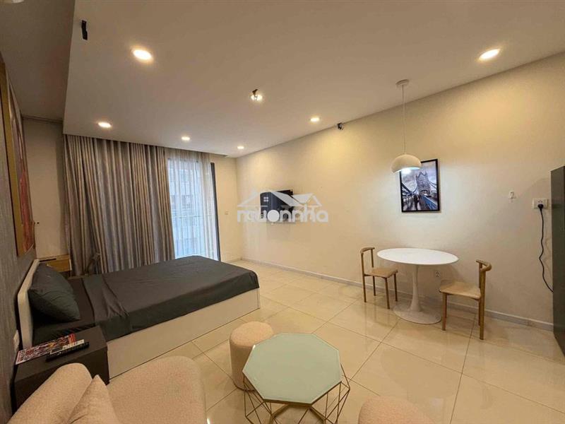 Masteri millennium studio rộng 38m2 có ban công