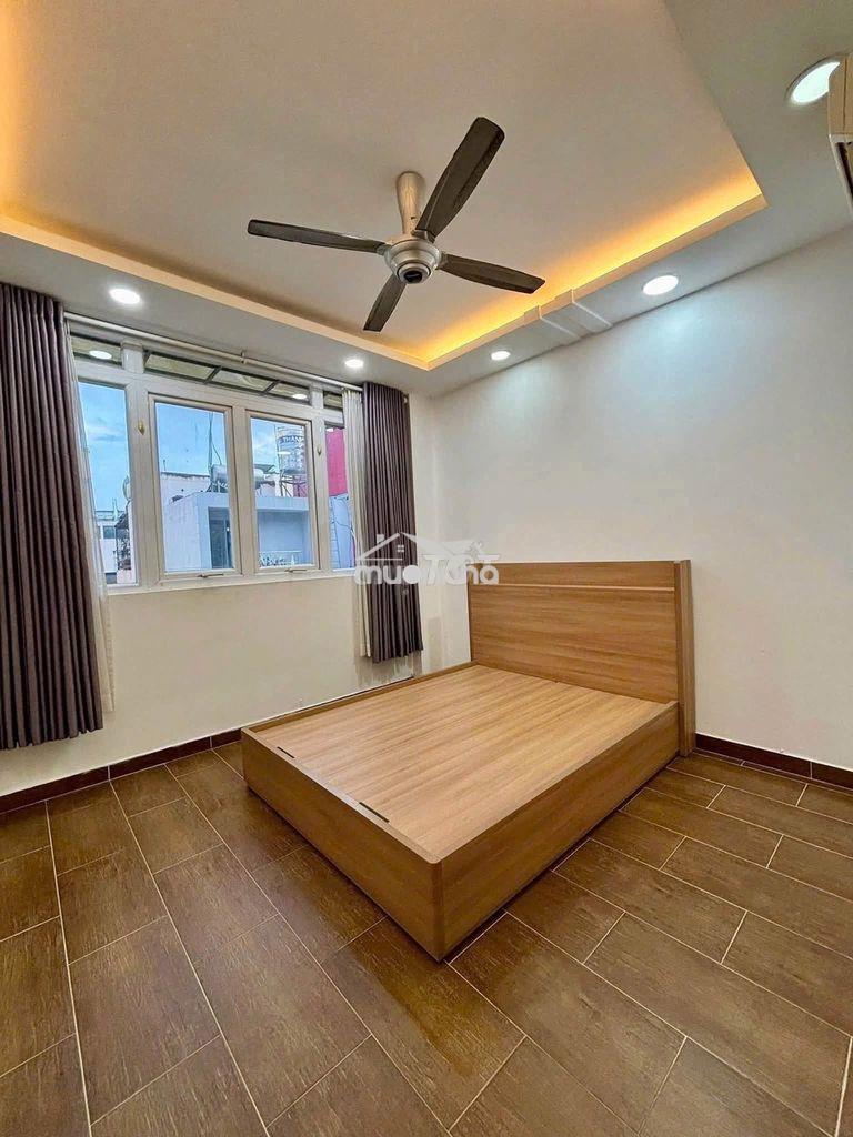 Cho thuê hxh trần khắc chân q1 - 4 tầng, 2pn, st, giá 22tr - 4
