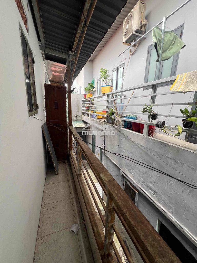 Nhà nguyên căn gần parc mall – 1 trệt 1 gác – ban công – phạm hùn