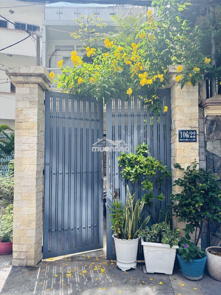 Chính chủ cho thuê 150m2, 3pn, góc ngã 3 hẻm xe hơi - full nội thất