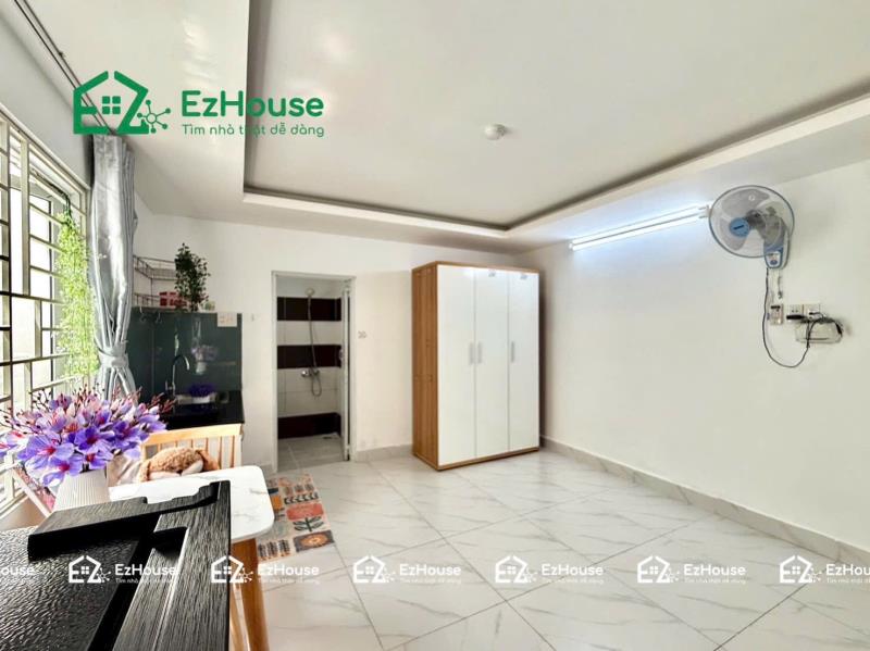 Cho thuê phòng studio ở tân sơn nhì tân phú gần huit,vhu giá 4tr - 2