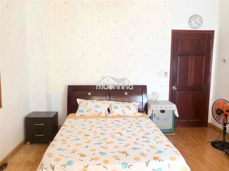 Căn hộ ban công đầy đủ nội thất