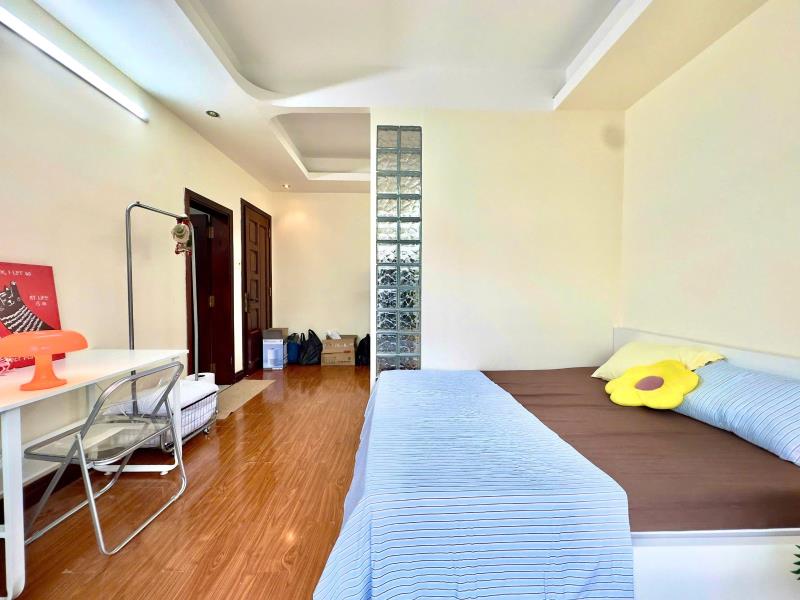 Cho thuê căn hộ ban công tách bếp 38m2 thoáng mát sát q1 - an ninh cao - Ảnh 3