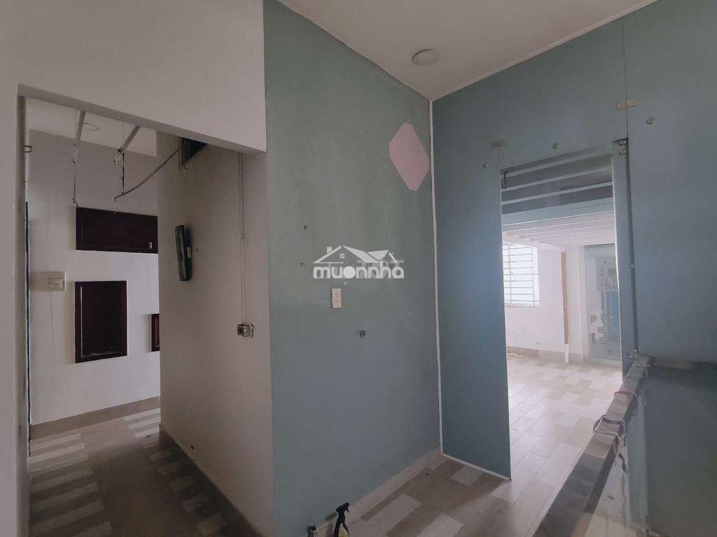 Ngân hàng thanh lý - hẻm ô tô vào tận nhà - ngang bề thế 5.3m. 90tr/m2 - Ảnh 4