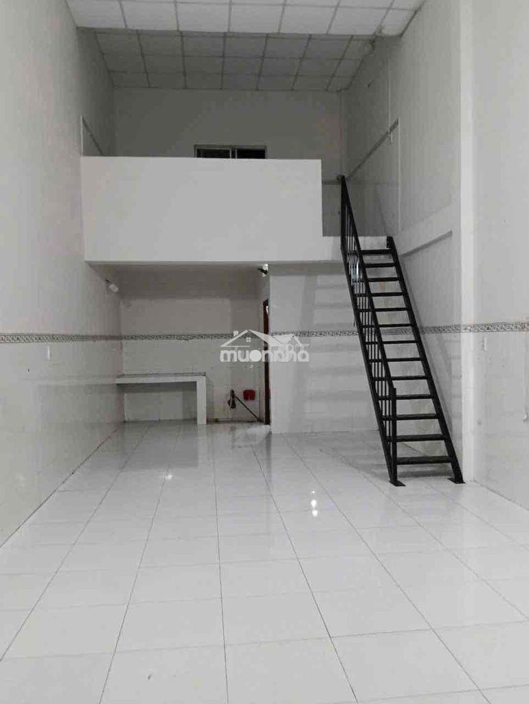 Cho thuê mặt bằng để ở hoặc kinh doanh đối diện cổng sau đại nam.