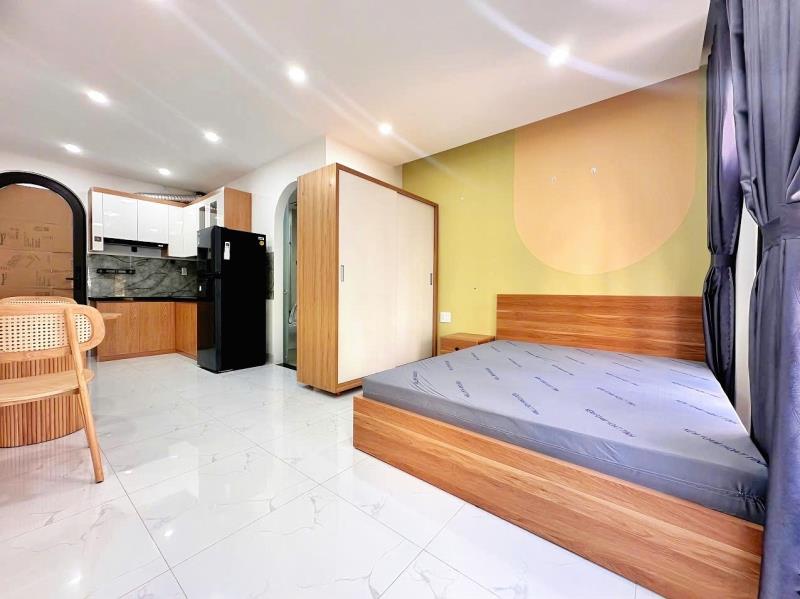 Căn hộ ban công lớn-máy giặt riêng-bếp rộng xa giường ở phan văn trị bình thạnh gần uef hutech hiu uth ftu - Ảnh 2
