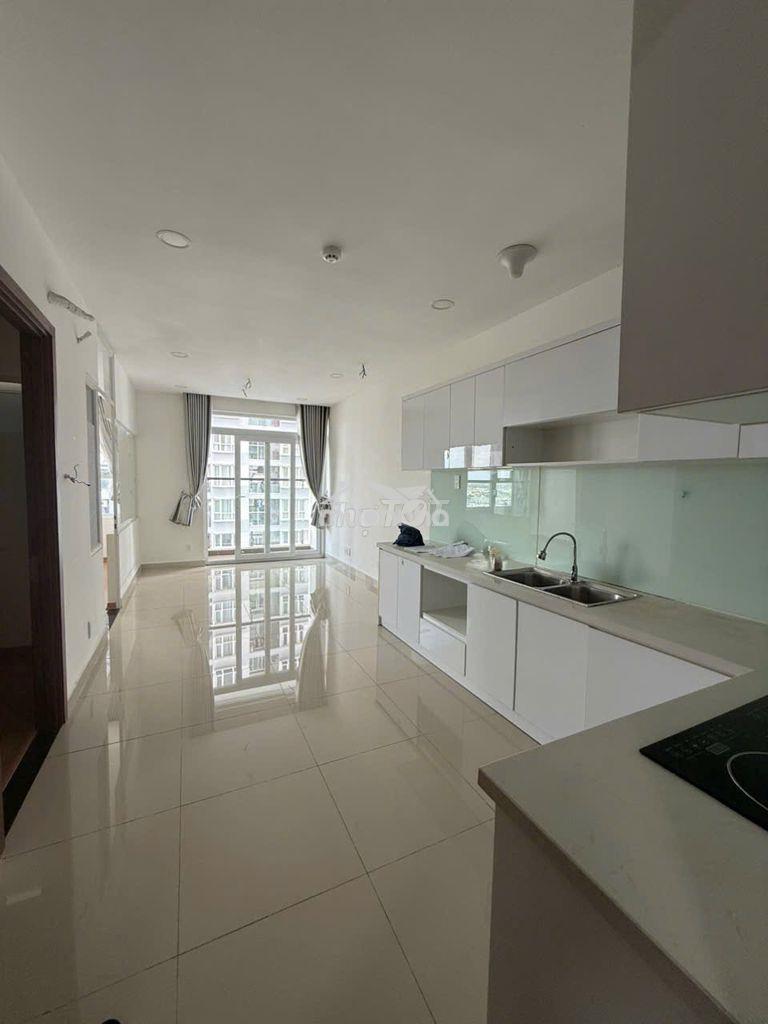 Cho thuê căn hộ western capital 2pn, 1wc view hồ bơi hướng mát