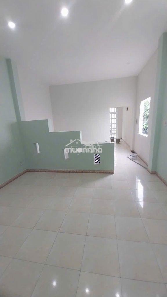 Nhà 1 lầu 3pn, hxh đường đht 02 gần chợ cây sộp 4,2 x 17m giá 9tr