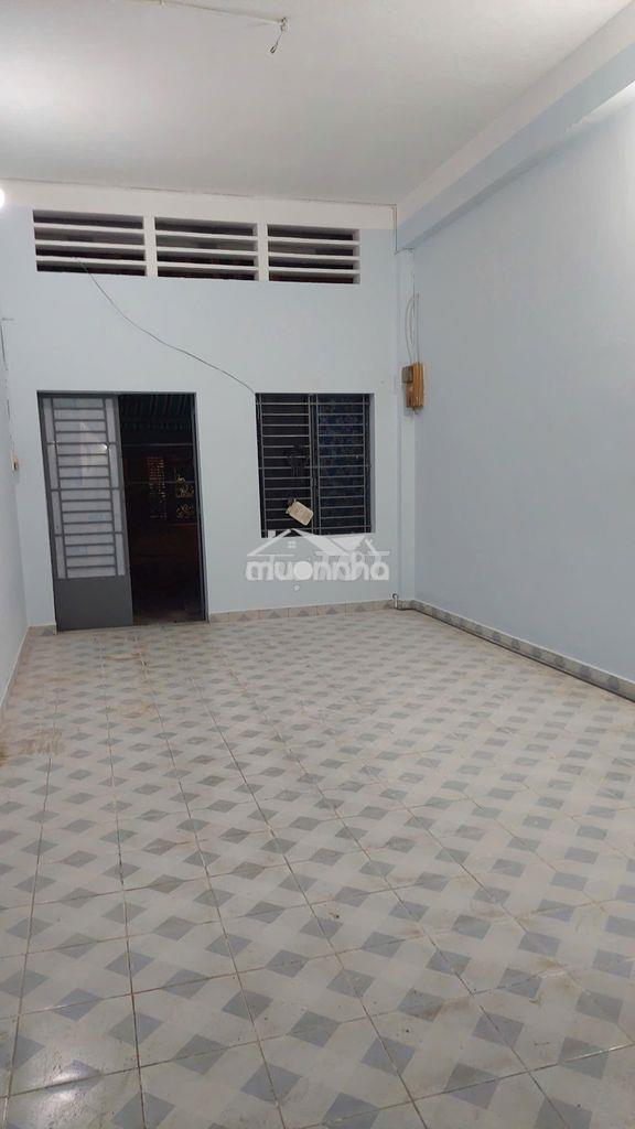 Cho thuê nhà nguyên căn  – tầng trệt  – riêng tư đường đỗ thừa luông