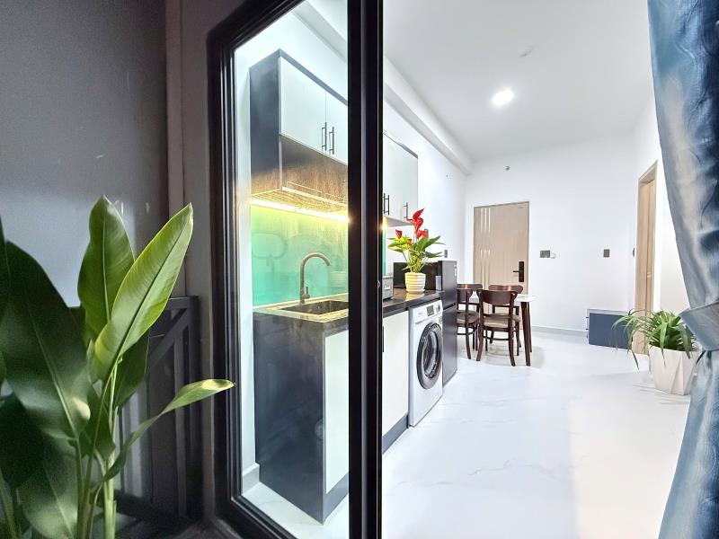 Cho thuê căn hộ 1pn tách bếp có ban công full nội thất đường nguyễn thượng hiền gần uef, hutech, hiu, gtvt và nhiều tiện ích xung quanh - Ảnh 2