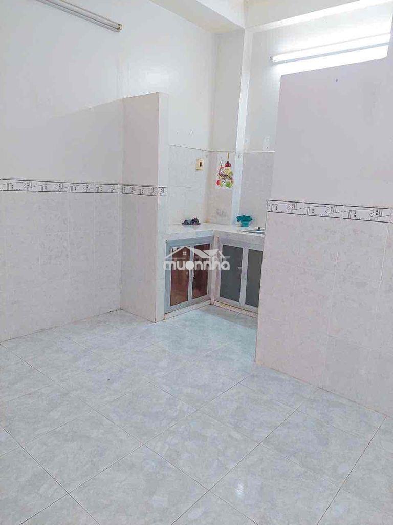 Cho thuê nhà nguyên căn đường nguyễn tất thành quận 4 - Ảnh 3