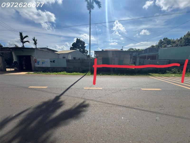 Bán lô đất siêu đẹp tặng nhà số 27 đường đào duy từ, tân sơn, tp. plei ku, dt 770m2 full thổ cư, giá đầu tư