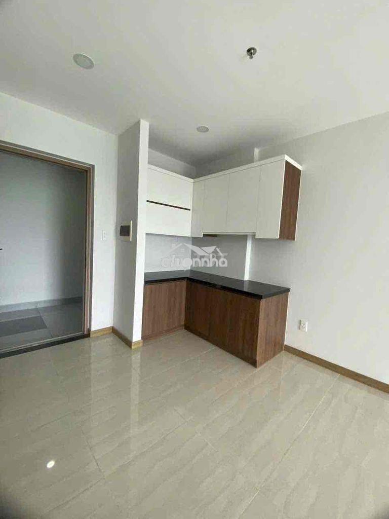 Cho thuê căn góc 2pn,2wc ban công bcons garden , tầng đẹp, hướng mát - 2