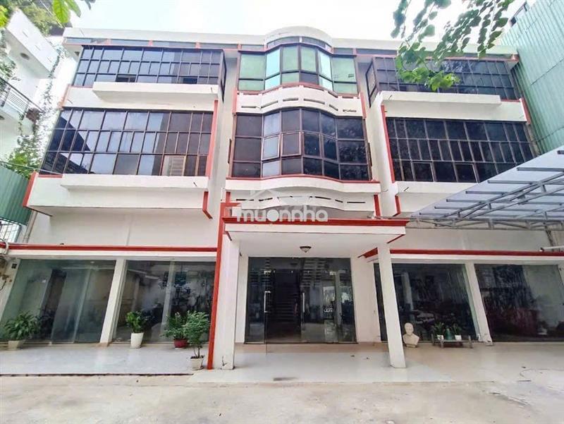 Hot mặt bằng trần quang diệu 15x20m, trệt 2 lầu chỉ 150tr – nhận ngay!