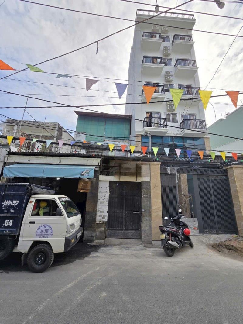 Mặt tiền đường số 3, ngay chợ, dt 6,6 x 25 đúc 2 tấm, 11 phòng + mặt bằng kinh doanh