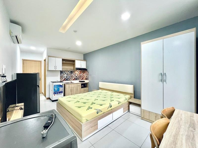 Cho thuê căn hộ bình thạnh gần ngã tư hàng xanh, full nội thất, cửa sổ lớn siêu thoáng, thang máy tiện đi q1 - Ảnh 3