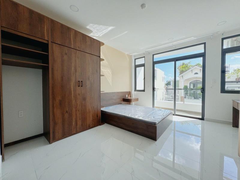 Chdv ban công full nội thất nơ trang long – gần hutech, văn lang, hiu, uef